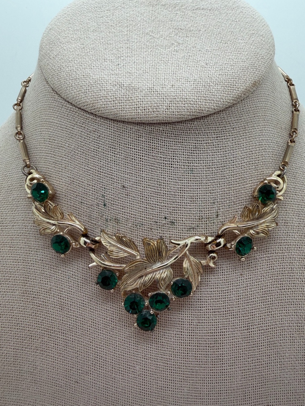Vintage Coro gold tone green rhinestone floral necklace